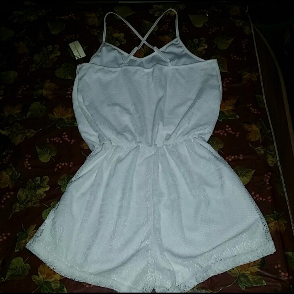 White Lace Bohemian Rompers - Picture 3 of 6